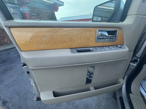 2008 Lincoln Navigator