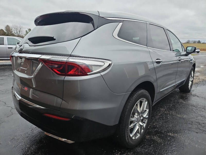 2023 Buick Enclave Essence