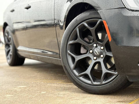 2019 Chrysler 300 Touring