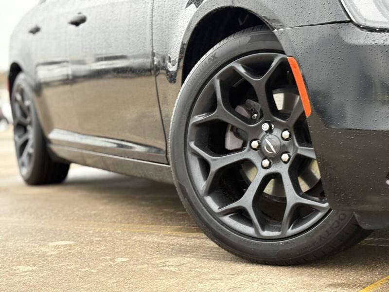 2019 Chrysler 300 Touring