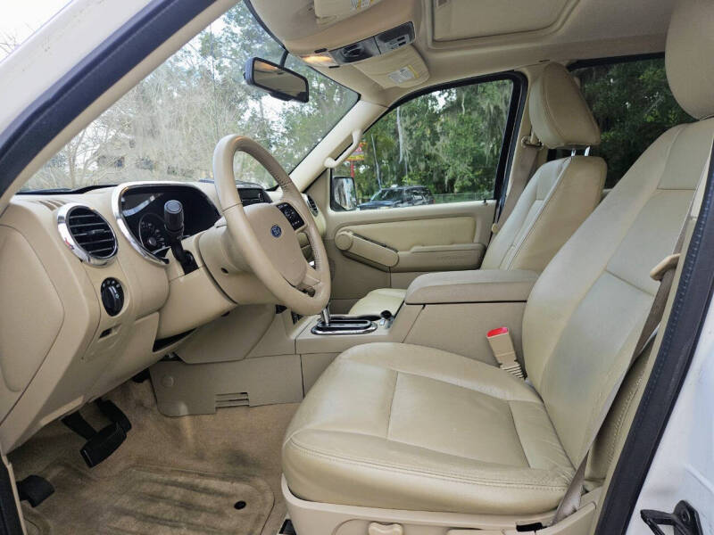 2010 Ford Explorer XLT