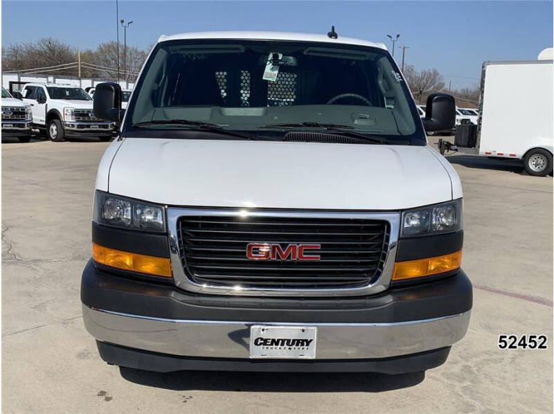 2024 GMC Savana 2500