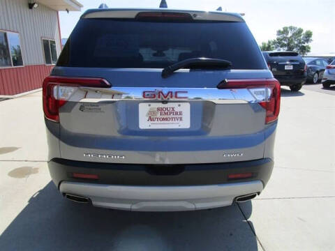 2021 GMC Acadia SLT