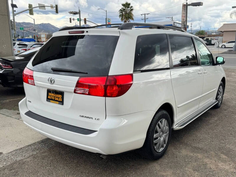 2004 Toyota Sienna
