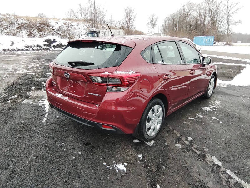 2022 Subaru Impreza Base photo 3