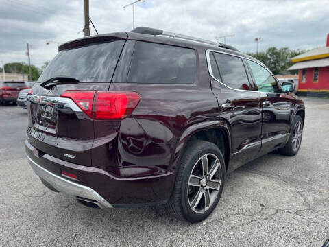 2017 GMC Acadia Denali