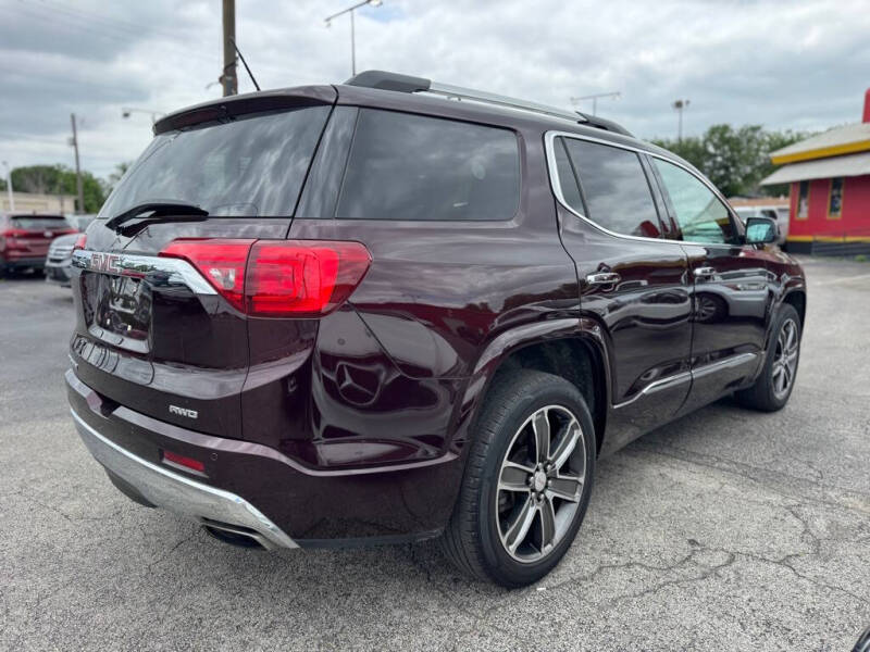 2017 GMC Acadia Denali
