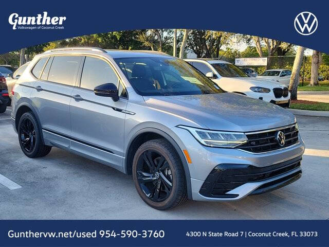 2023 Volkswagen Tiguan SE R-Line Black