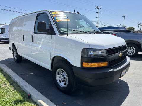 2022 Chevrolet Express 2500