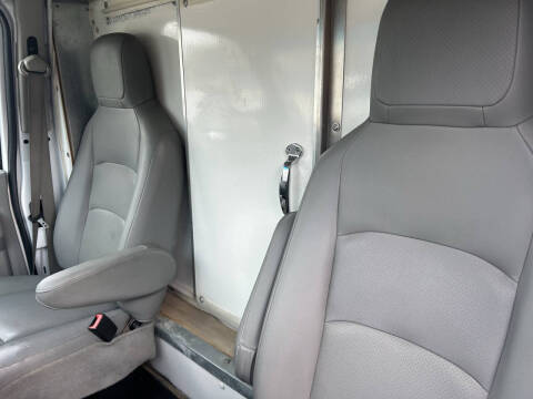 2017 Ford E-Series E-350 SD