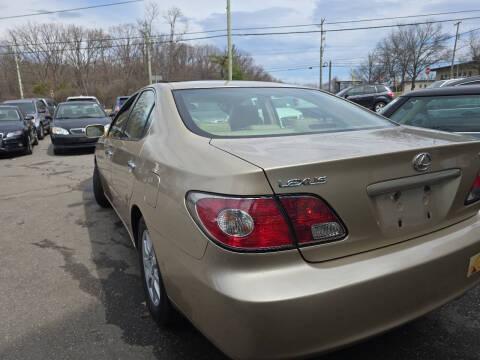 2004 Lexus ES 330