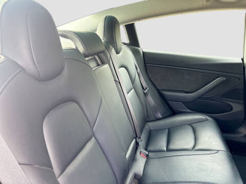 2019 Tesla Model 3 Standard Range Plus