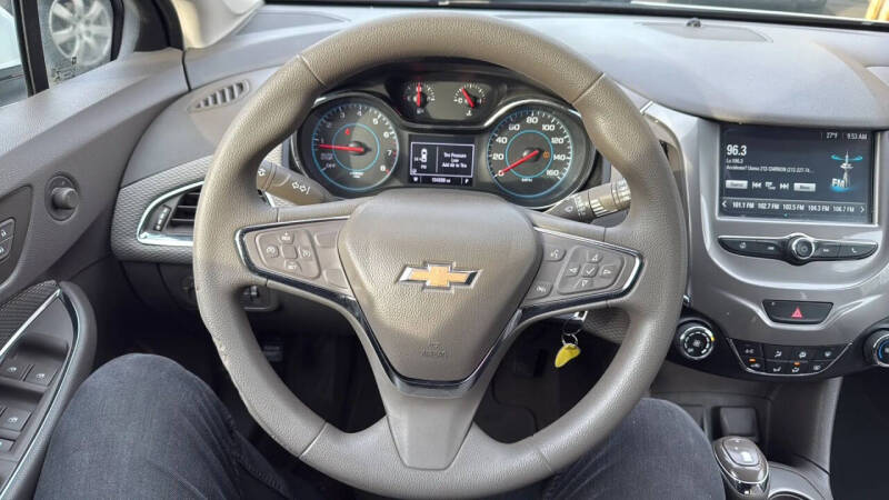 2017 Chevrolet Cruze LT Auto