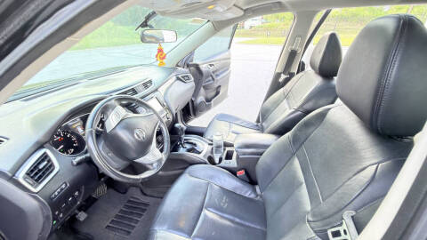 2015 Nissan Rogue SV