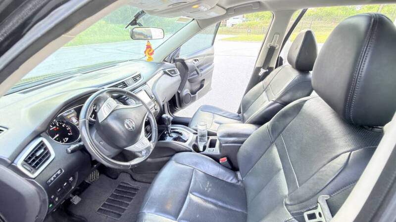 2015 Nissan Rogue SV