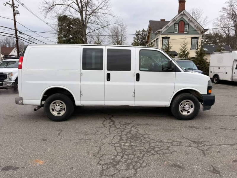 2018 Chevrolet Express 2500