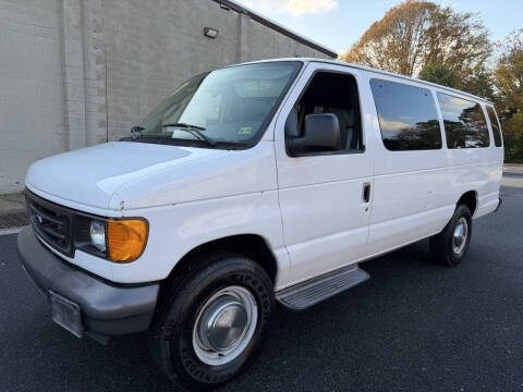 2006 Ford E-Series E-350 SD XLT