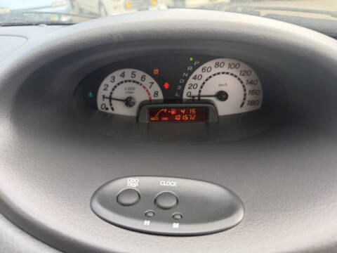 2000 Toyota Vitz