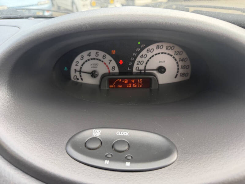 2000 Toyota Vitz