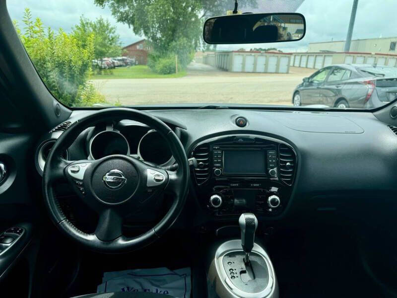 2015 Nissan JUKE SV