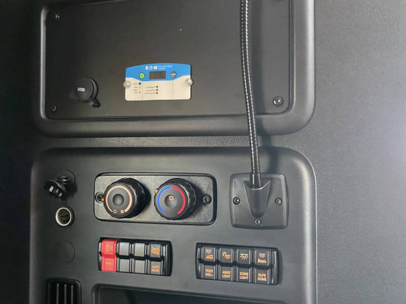 2026 Freightliner Cascadia