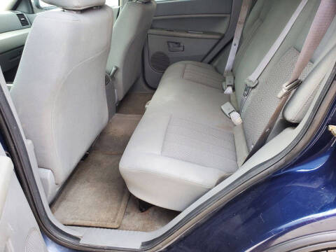 2005 Jeep Grand Cherokee Laredo