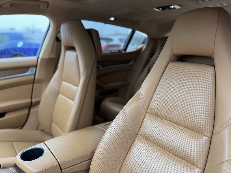 2015 Porsche Panamera 4S Executive