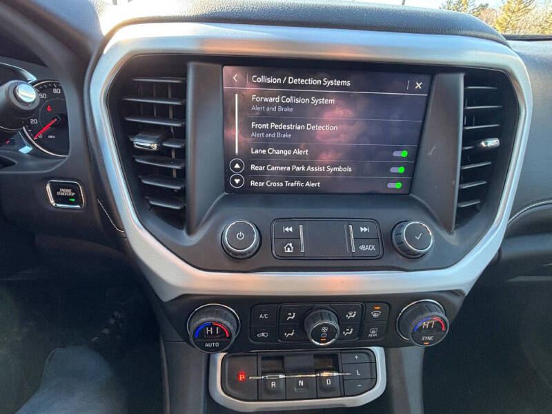 2023 GMC Acadia SLE