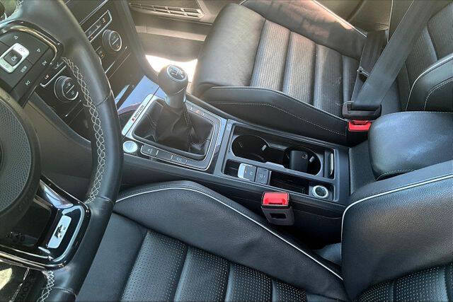 2019 Volkswagen Golf R 4Motion