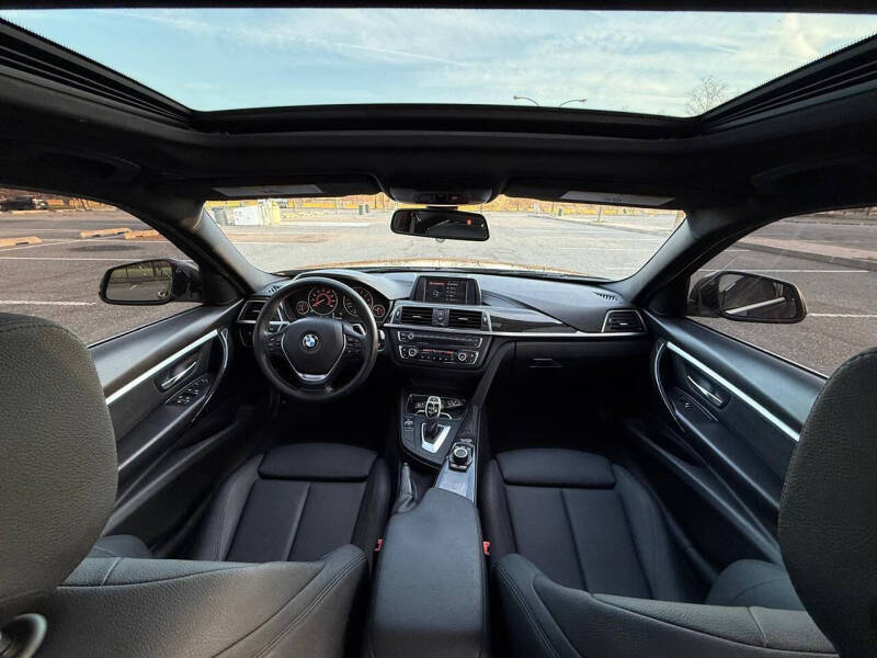 2018 BMW 3 Series 330i