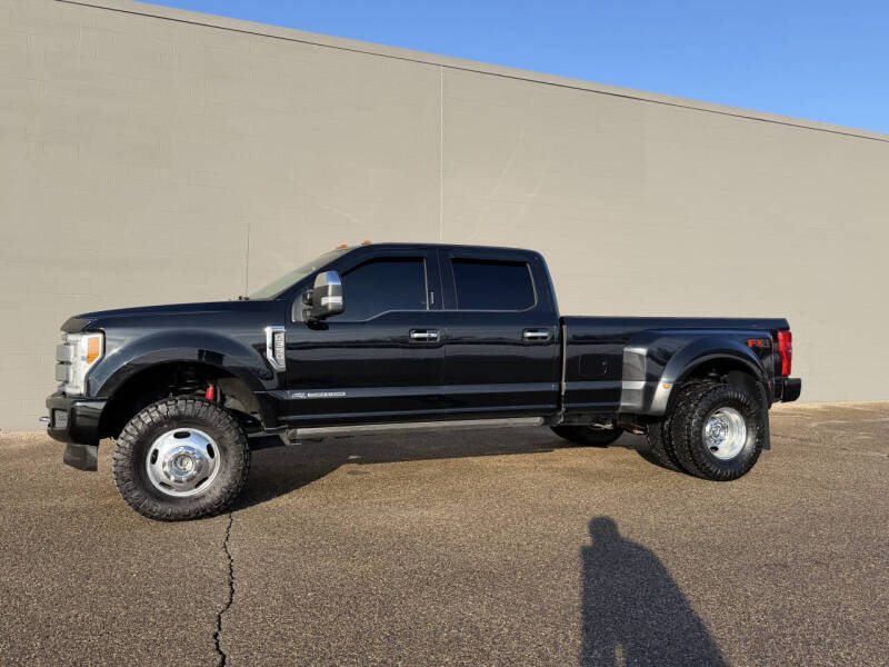 2017 Ford F-350 Super Duty Platinum