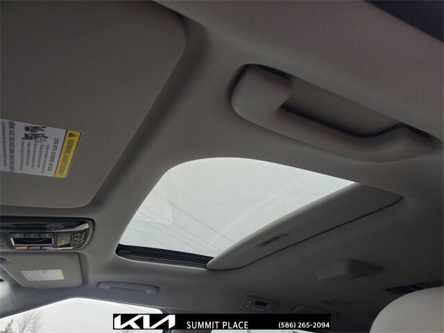 2025 Kia Carnival SX Prestige