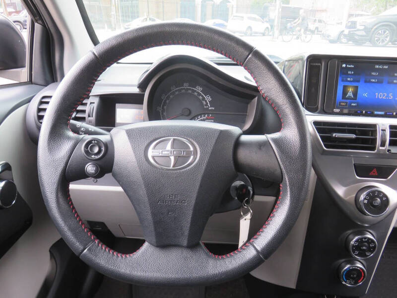2014 Scion iQ