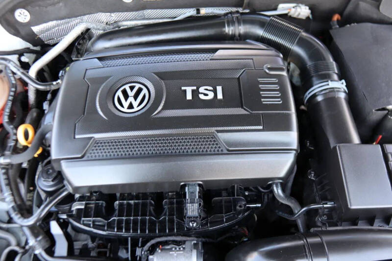 2017 Volkswagen Jetta 2.0T GLI