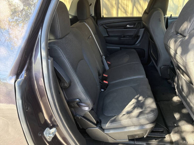 2015 GMC Acadia SLE-2