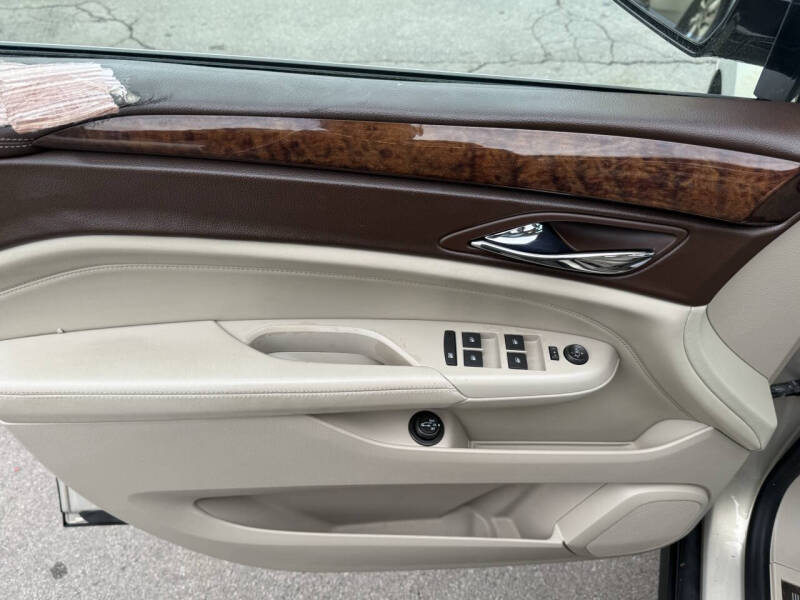 2010 Cadillac SRX Luxury Collection