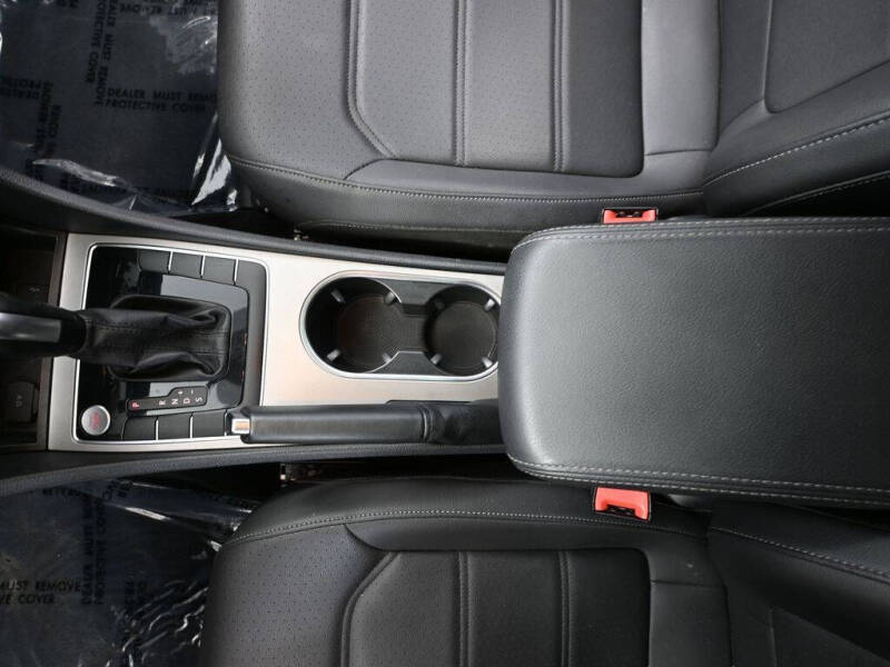 2021 Volkswagen Passat SE