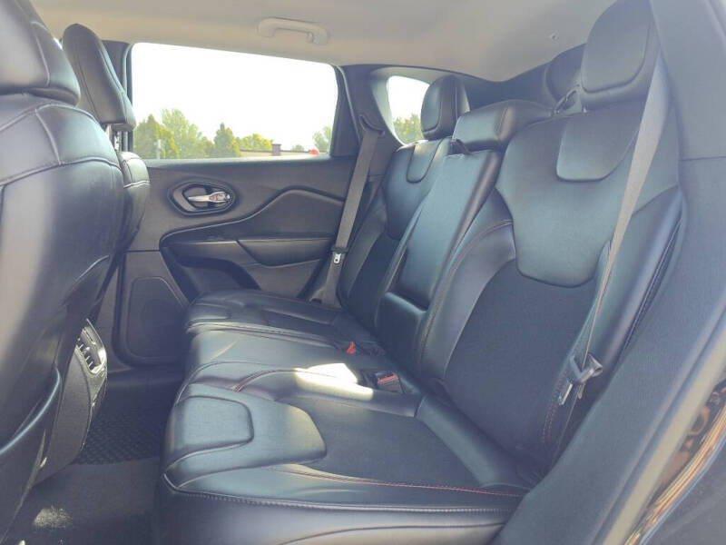 2020 Jeep Cherokee Trailhawk