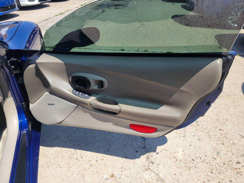 2004 Chevrolet Corvette