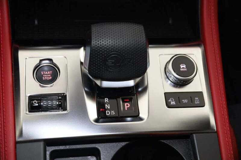 2024 Jaguar F-PACE SVR