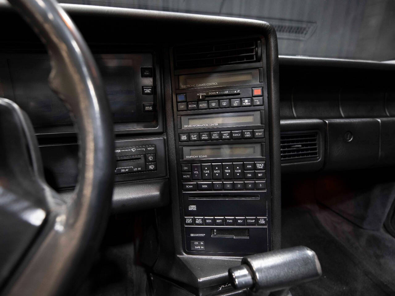1992 Cadillac Allante 40