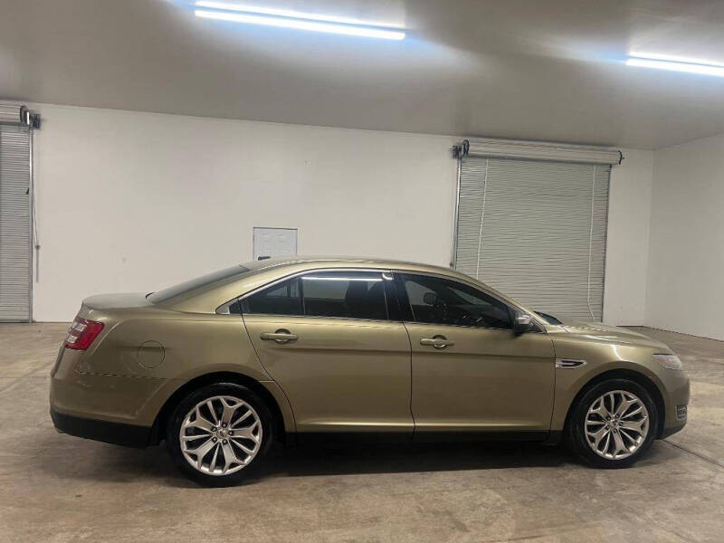 2013 Ford Taurus Limited