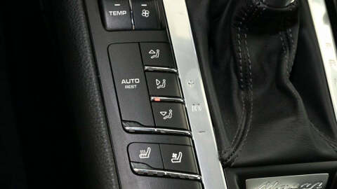 2021 Porsche Macan Turbo