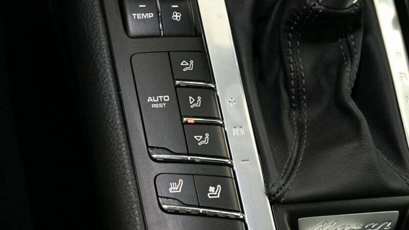 2021 Porsche Macan Turbo