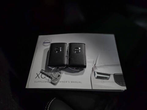 2020 Volvo XC40 T4 R-Design