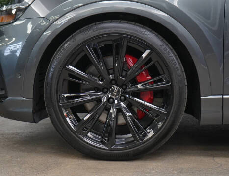 2023 Audi SQ8 4.0T quattro Premium Plus