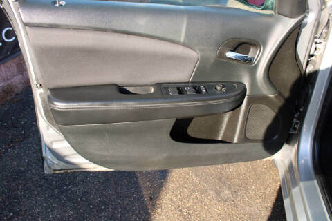 2013 Chrysler 200 LX