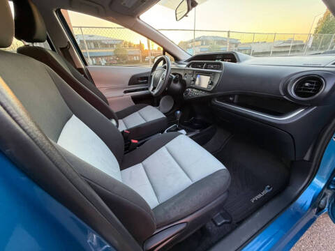 2014 Toyota Prius c