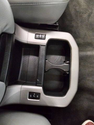 2013 Toyota Sequoia Platinum