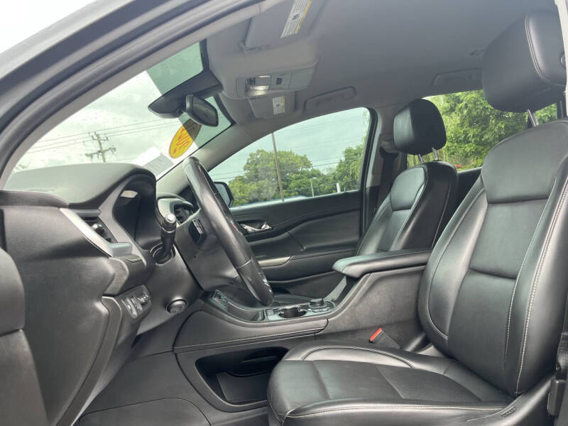 2021 GMC Acadia SLT